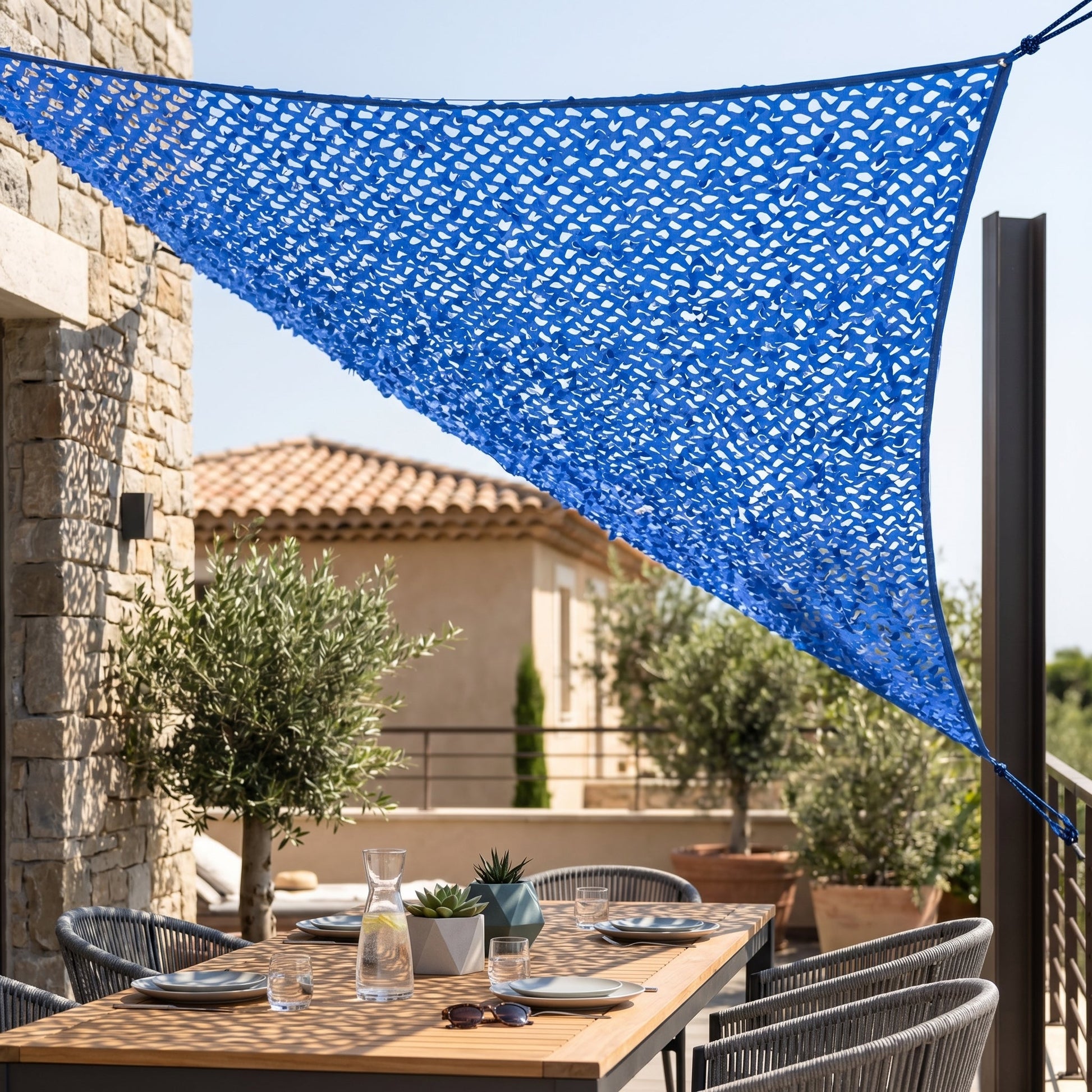 Malla de camuflaje triangular azul para terraza y zona de piscina - Ambiente marinero