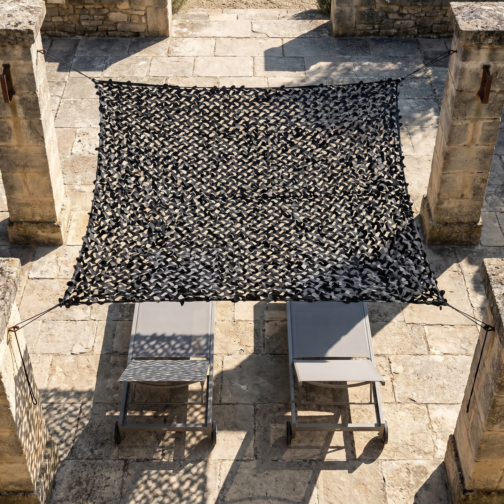 Malla de camuflaje reforzada negra para terraza y patio - Diseño gráfico y contemporáneo