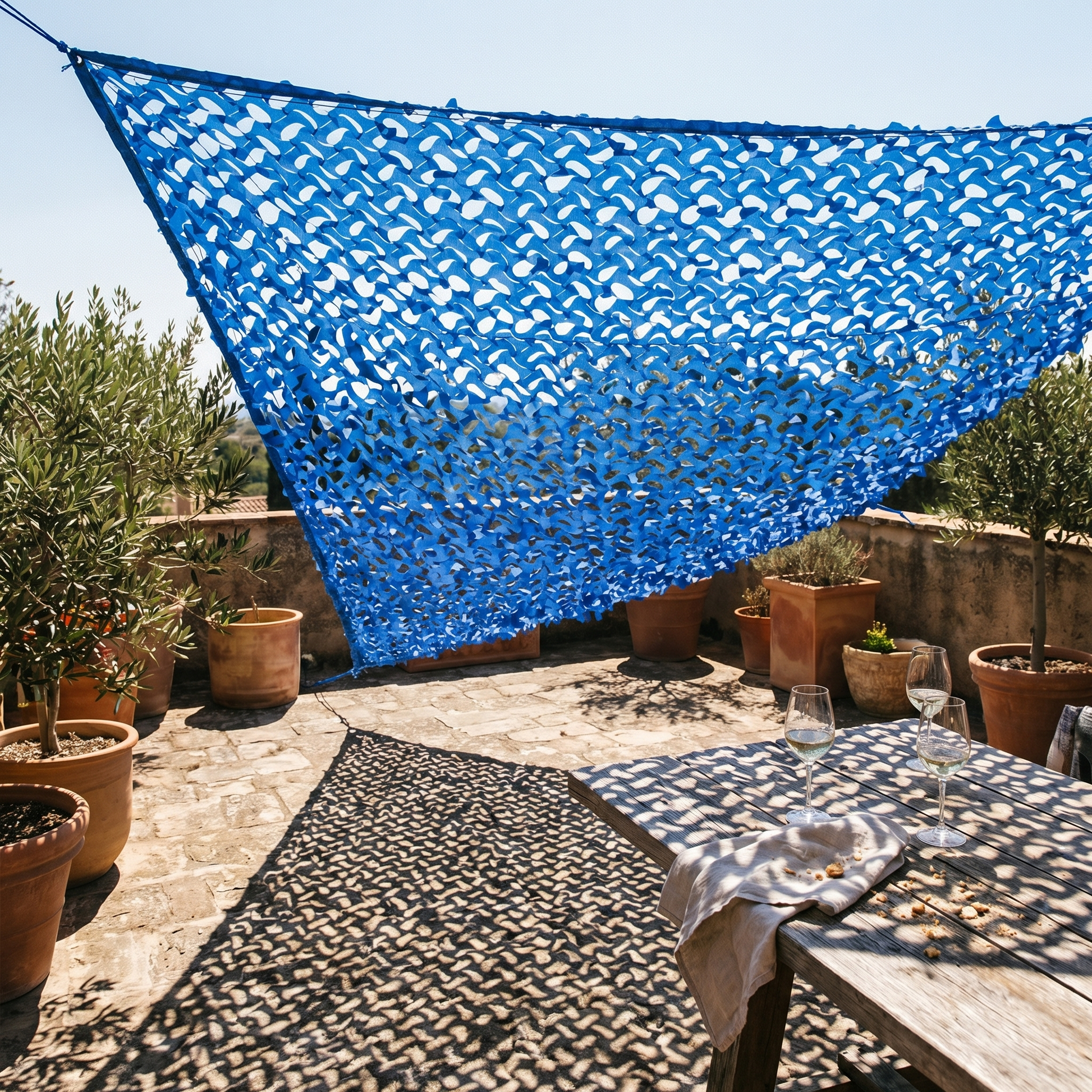Malla de camuflaje triangular azul para terraza y zona de piscina - Ambiente marinero
