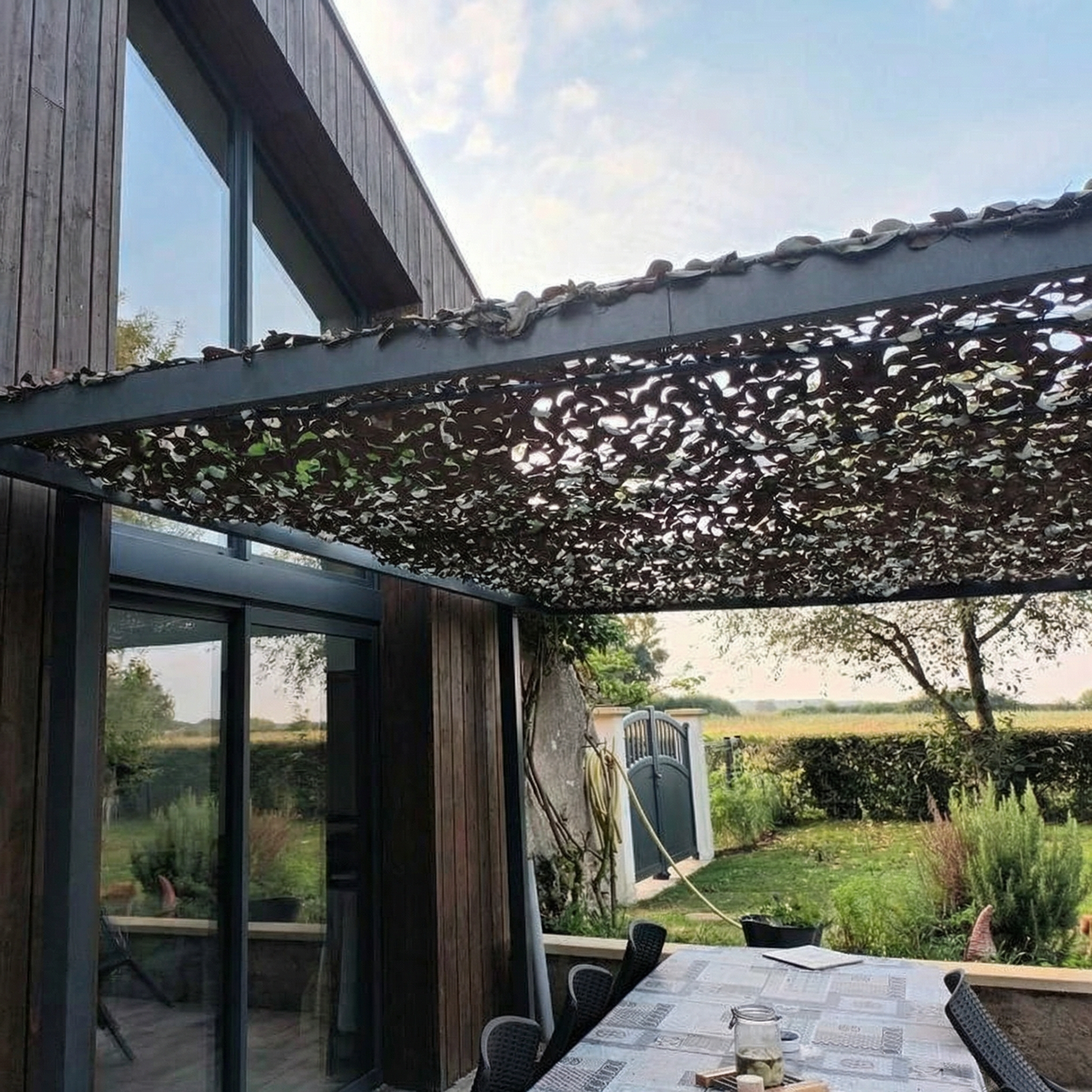 Malla de camuflaje reforzada militar para terraza y jardín - Estilo woodland